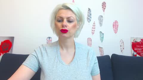 Snapshot of pure_seduce_wow chatting on May 2, 2026, 2:05 am Goldie online show from May 2, 2026, 2:05 am