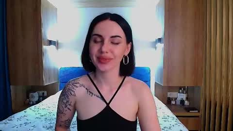 Snapshot of pure_temptation_j chatting on May 23, 2026, 4:33 pm Julia online show from May 23, 2026, 4:33 pm