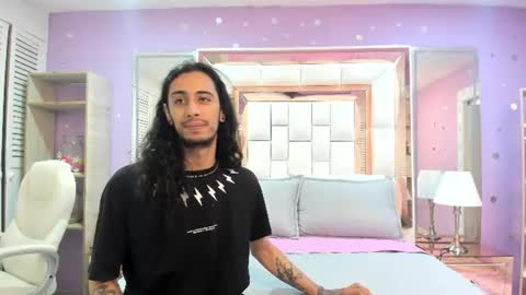 Snapshot of puretemptation_ chatting on June 14, 2026, 1:24 pm Experienced guys online show from June 14, 2026, 1:24 pm