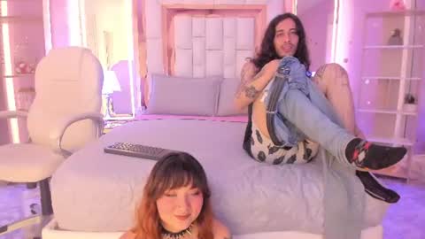 Snapshot of puretemptation_ chatting on June 17, 2026, 7:59 pm Experienced guys online show from June 17, 2026, 7:59 pm