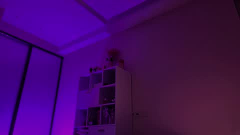 Marie online show from December 14, 2024, 1:06 am