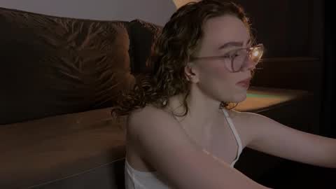 Marie online show from February 20, 2025, 10:48 pm