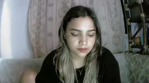 Snapshot of purple_23 chatting on April 21, 2026, 7:47 am Lizzy online show from April 21, 2026, 7:47 am