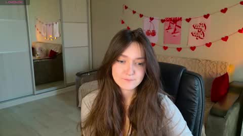 Snapshot of purple_averge chatting on October 25, 2025, 5:26 am Bella online show from October 25, 2025, 5:26 am