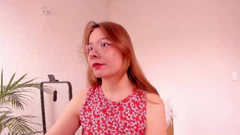 Snapshot of purple_opal chatting on September 25, 2025, 4:11 pm Vero online from Tuesday to Sunday online show from September 25, 2025, 4:11 pm