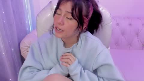 Snapshot of purple_slut_ chatting on February 10, 2025, 11:45 pm Anna online show from February 10, 2025, 11:45 pm