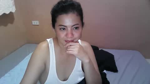 Snapshot of purpledust06 chatting on November 19, 2025, 5:02 pm Athena online show from November 19, 2025, 5:02 pm