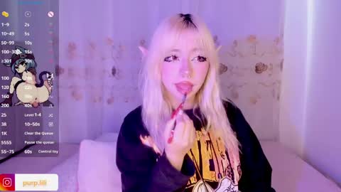 Purple Lilith online show from May 6, 2026, 5:29 pm