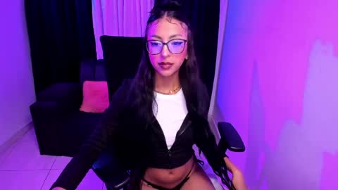 MEGANNNN online show from April 17, 2026, 2:47 am
