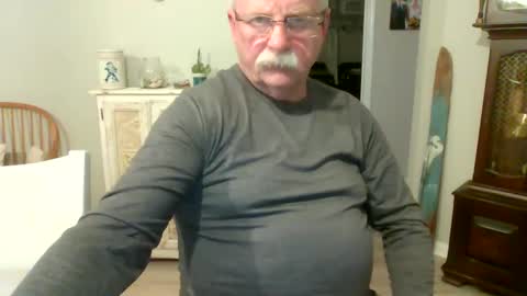 purpleshroom online show from February 20, 2025, 4:50 am