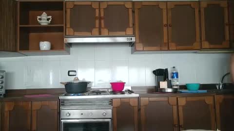 Snapshot of pussy_boom4u chatting on November 4, 2025, 9:19 am Mary online show from November 4, 2025, 9:19 am