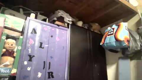 Mark online show from April 7, 2026, 5:35 pm