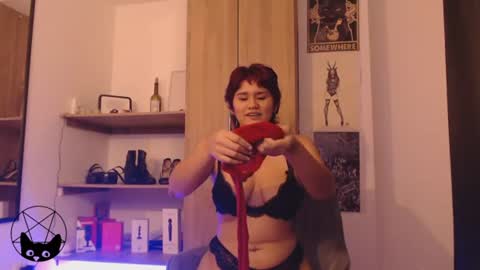 Snapshot of pussycat420_ chatting on July 19, 2026, 2:15 am Mari online show from July 19, 2026, 2:15 am