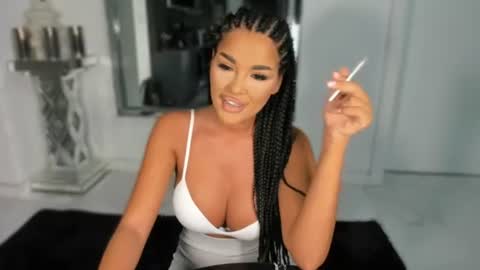 Snapshot of pussydollxx chatting on August 2, 2026, 10:30 pm Andreea online show from August 2, 2026, 10:30 pm