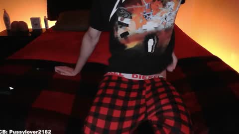 pussylover2182 online show from December 5, 2025, 4:54 am