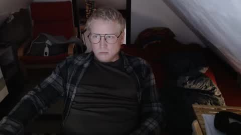 pussylovercb online show from September 30, 2025, 9:25 am