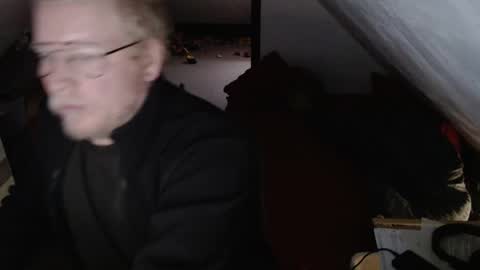 pussylovercb online show from October 17, 2025, 8:28 am