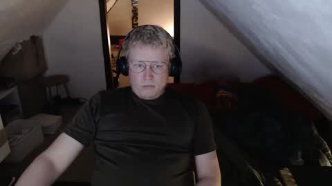 pussylovercb online show from May 3, 2026, 6:36 pm