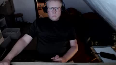 Snapshot of pussylovercb chatting on June 9, 2026, 9:59 pm pussylovercb online show from June 9, 2026, 9:59 pm
