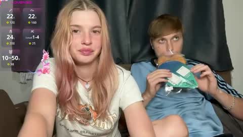 Snapshot of pussymoneywet chatting on May 11, 2026, 5:43 pm Lina online show from May 11, 2026, 5:43 pm