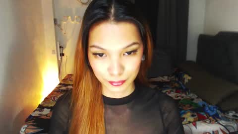 Snapshot of pussywetandwild chatting on January 7, 2025, 5:12 am LHARA online show from January 7, 2025, 5:12 am