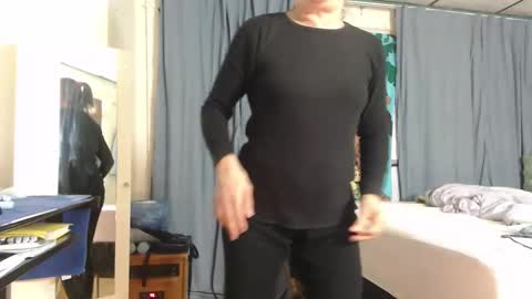 putiputi4u online show from February 2, 2026, 1:37 am