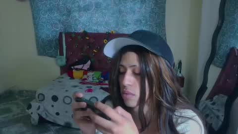 Snapshot of putiputisexo chatting on May 21, 2026, 10:28 pm putinaicolls online show from May 21, 2026, 10:28 pm
