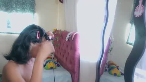 Snapshot of putiputisexo chatting on June 13, 2026, 9:35 pm putinaicolls online show from June 13, 2026, 9:35 pm