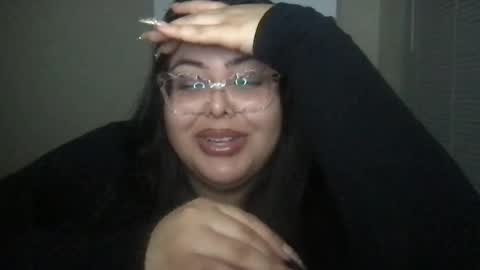 Snapshot of pytbbw chatting on January 7, 2025, 10:01 am Prettypink Tinyhole online show from January 7, 2025, 10:01 am