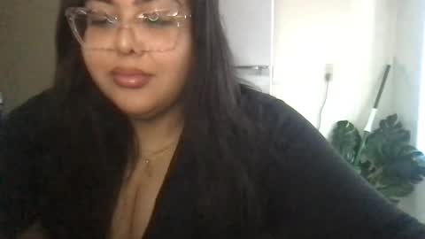 Snapshot of pytbbw chatting on January 18, 2025, 10:06 pm Prettypink Tinyhole online show from January 18, 2025, 10:06 pm