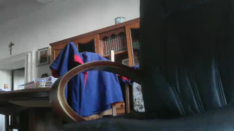 pytongru70 online show from February 15, 2025, 4:34 pm