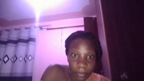 Snapshot of q_pretty chatting on July 23, 2026, 8:12 am Ivy a little girl full of dreams....be my best online show from July 23, 2026, 8:12 am