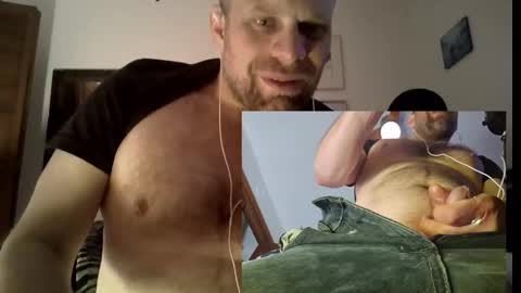 Snapshot of qb45 chatting on December 5, 2024, 10:12 pm qb45 online show from December 5, 2024, 10:12 pm