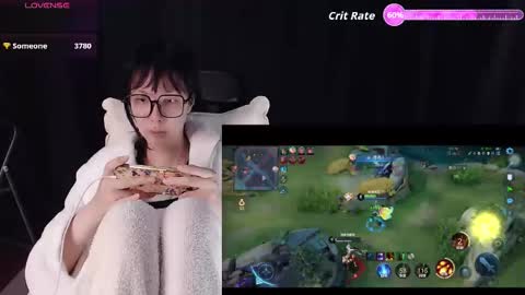 Snapshot of qianqian_ chatting on May 3, 2026, 7:20 pm qianqian_ online show from May 3, 2026, 7:20 pm
