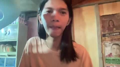 Snapshot of qn_jeshelle chatting on July 16, 2026, 10:32 am SimplePetite Astrid28 online show from July 16, 2026, 10:32 am