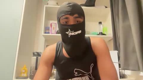 qosmo123 online show from May 5, 2026, 2:52 am