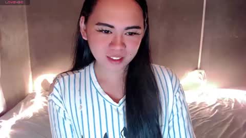 qt_luna18 online show from July 16, 2026, 9:10 pm