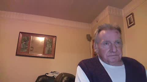 quathead online show from December 7, 2024, 8:49 pm