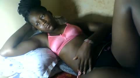 Snapshot of queen315810 chatting on March 15, 2026, 6:30 am queen315810 online show from March 15, 2026, 6:30 am