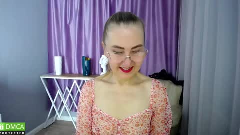 Snapshot of queen_a_n_i chatting on December 3, 2024, 9:55 am A N I Ill be here on December 1st online show from December 3, 2024, 9:55 am