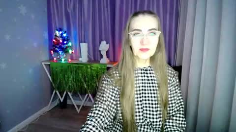 Snapshot of queen_a_n_i chatting on December 31, 2024, 2:47 pm A N I Ill be here on December 1st online show from December 31, 2024, 2:47 pm