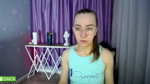 Snapshot of queen_a_n_i chatting on February 2, 2025, 10:13 am A N I Ill be here on December 1st online show from February 2, 2025, 10:13 am