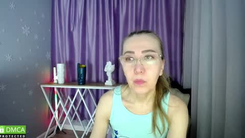 Snapshot of queen_a_n_i chatting on February 21, 2025, 8:18 am A N I Ill be here on December 1st online show from February 21, 2025, 8:18 am