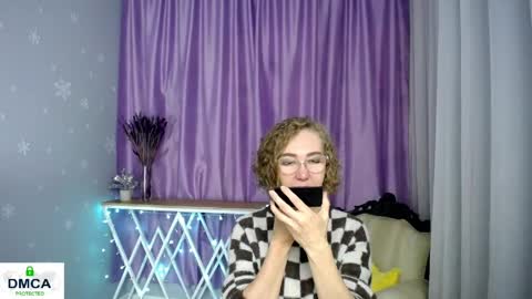 Snapshot of queen_a_n_i chatting on May 31, 2026, 8:10 am A N I Ill be here on December 1st online show from May 31, 2026, 8:10 am