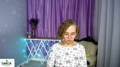 Snapshot of queen_a_n_i chatting on June 7, 2026, 10:19 am A N I Ill be here on December 1st online show from June 7, 2026, 10:19 am