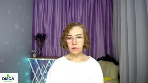 Snapshot of queen_a_n_i chatting on June 14, 2026, 4:25 am A N I Ill be here on December 1st online show from June 14, 2026, 4:25 am