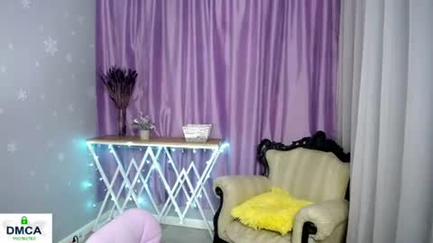 Snapshot of queen_a_n_i chatting on June 20, 2026, 6:05 am A N I Ill be here on December 1st online show from June 20, 2026, 6:05 am