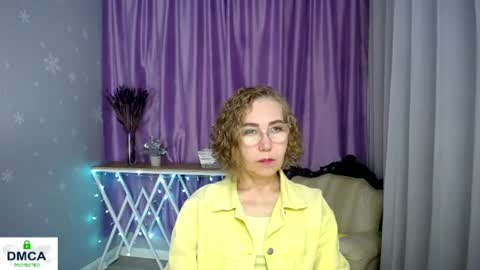 Snapshot of queen_a_n_i chatting on June 26, 2026, 9:35 am A N I Ill be here on December 1st online show from June 26, 2026, 9:35 am