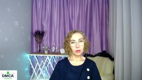 Snapshot of queen_a_n_i chatting on July 8, 2026, 8:52 am A N I Ill be here on December 1st online show from July 8, 2026, 8:52 am