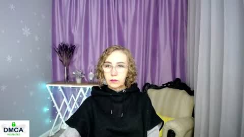 Snapshot of queen_a_n_i chatting on July 18, 2026, 8:18 am A N I Ill be here on December 1st online show from July 18, 2026, 8:18 am